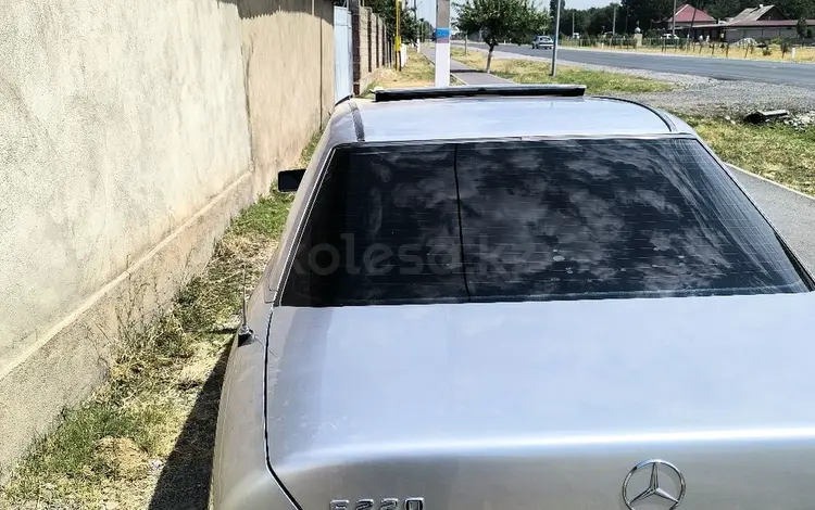 Mercedes-Benz E 220 1994 года за 2 200 000 тг. в Шымкент