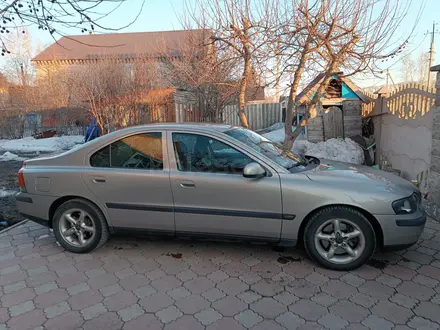 Volvo S60 2002 года за 3 500 000 тг. в Щучинск – фото 3