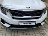 Kia Seltos 2021 года за 11 000 000 тг. в Алматы