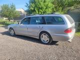 Mercedes-Benz E 240 1999 года за 6 000 000 тг. в Шымкент – фото 2