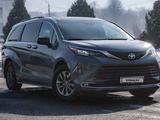 Toyota Sienna 2022 года за 25 000 000 тг. в Алматы – фото 3