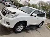 Toyota Land Cruiser Prado 2011 года за 13 300 000 тг. в Шымкент – фото 2