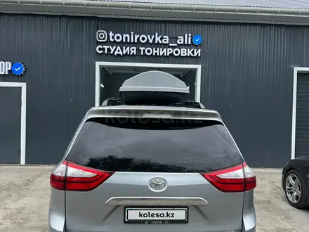 Toyota Sienna 2014 года за 14 500 000 тг. в Актобе – фото 4