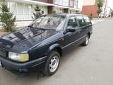 Volkswagen Passat 1991 года за 1 600 000 тг. в Астана – фото 2