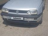 Volkswagen Golf 1994 годаfor2 000 000 тг. в Тараз