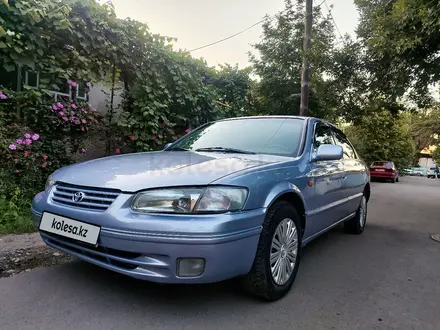 Toyota Camry 1998 года за 2 300 000 тг. в Алматы