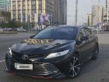 Toyota Camry 2021 года за 14 300 000 тг. в Атырау