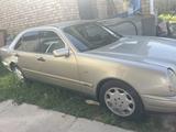 Mercedes-Benz E 240 1999 года за 3 000 000 тг. в Шымкент – фото 2