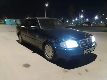 Mercedes-Benz C 230 1995 года за 1 600 000 тг. в Алматы – фото 2