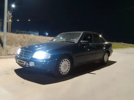 Mercedes-Benz C 230 1995 года за 1 600 000 тг. в Алматы