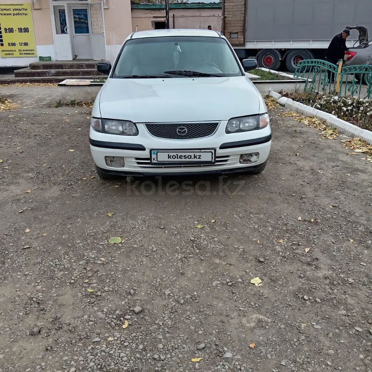 Mazda 626, 1998