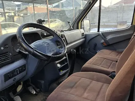 Mercedes-Benz Sprinter 1998 года за 5 000 300 тг. в Алматы – фото 6