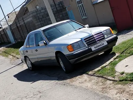 Mercedes-Benz E 230 1991 года за 2 400 000 тг. в Шымкент – фото 19