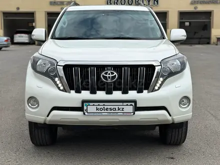 Toyota Land Cruiser Prado 2017 года за 19 100 000 тг. в Актау