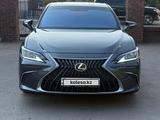 Lexus ES 250 2022 года за 24 000 000 тг. в Петропавловск