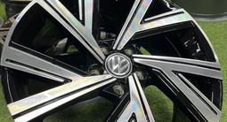 Диски Volkswagen R19*5*112үшін340 000 тг. в Астана – фото 2