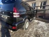 Toyota Land Cruiser Prado 2006 года за 10 000 000 тг. в Актобе – фото 2