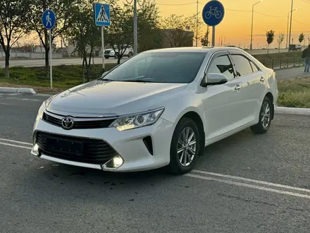 Toyota Camry 2017 года за 10 000 000 тг. в Атырау – фото 3