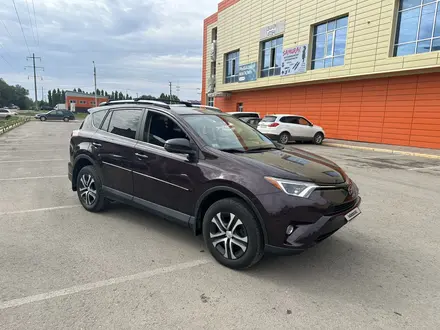 Toyota RAV4 2016 года за 9 200 000 тг. в Актобе