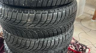 Kumho 215/60 R16 зимние за 120 000 тг. в Алматы