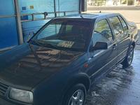 Volkswagen Vento 1993 годаfor1 050 000 тг. в Тараз