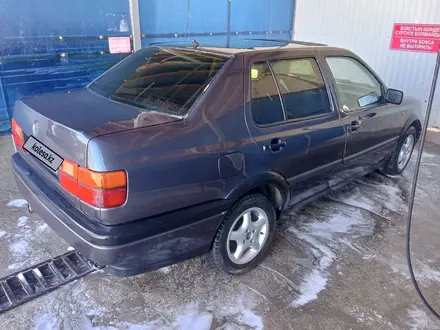 Volkswagen Vento 1993 года за 1 000 000 тг. в Тараз – фото 5