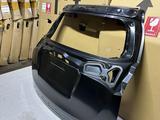 Крышка багажника Toyota RAV4 за 380 000 тг. в Алматы – фото 2