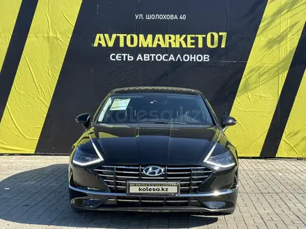 Hyundai Sonata 2021 года за 12 800 000 тг. в Уральск – фото 2