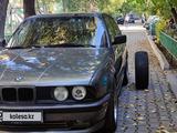 BMW 525 1990 года за 2 600 000 тг. в Астана