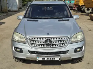 Mercedes-Benz ML 350