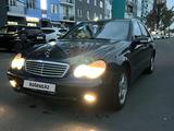 Mercedes-Benz C 220 2002 года за 2 800 000 тг. в Алматы – фото 3
