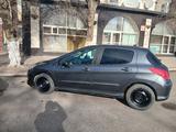 Peugeot 308 2010 года за 2 200 000 тг. в Жезказган – фото 2