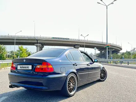 BMW 318 2002 года за 4 900 000 тг. в Алматы – фото 2