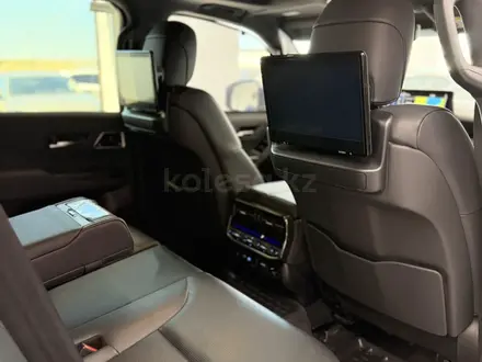 Toyota Land Cruiser 2023 года за 57 000 000 тг. в Актау – фото 22