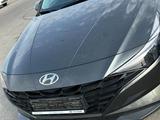 Hyundai Elantra 2023 годаfor10 800 000 тг. в Жанаозен