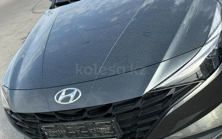 Hyundai Elantra 2023 годаfor10 000 000 тг. в Жанаозен