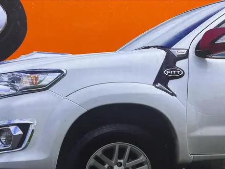 Накладки жабры на крыло Toyota Hilux Fortuner за 12 000 тг. в Астана – фото 3