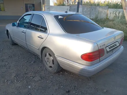 Mercedes-Benz E 280 1996 года за 2 500 000 тг. в Тараз
