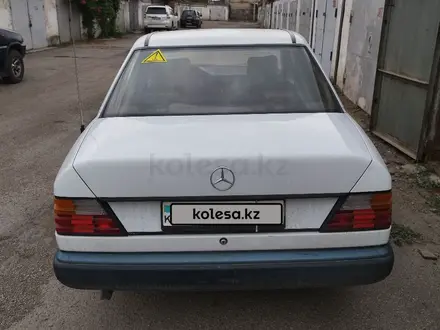 Mercedes-Benz E 230 1987 года за 1 100 000 тг. в Тараз – фото 4