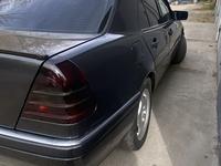 Mercedes-Benz C 180 1994 годаүшін2 000 000 тг. в Караганда