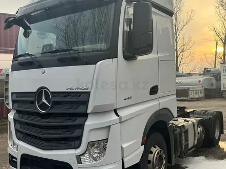Mercedes-Benz  2443 6*2 2017 года за 19 500 000 тг. в Алматы – фото 2