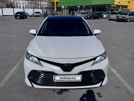 Toyota Camry 2020 года за 18 000 000 тг. в Шымкент – фото 4