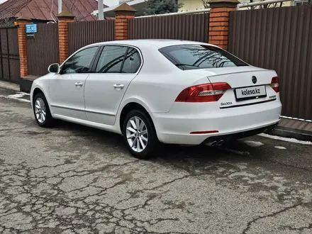 Skoda Superb 2013 года за 5 500 000 тг. в Алматы