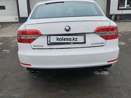 Skoda Superb 2013 года за 5 500 000 тг. в Алматы – фото 10