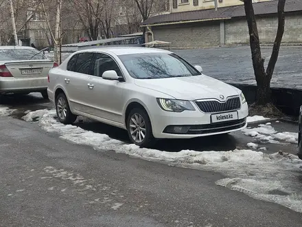 Skoda Superb 2013 года за 5 500 000 тг. в Алматы – фото 13