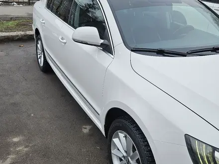 Skoda Superb 2013 года за 5 500 000 тг. в Алматы – фото 7