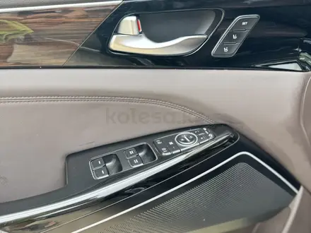 Kia K7 2018 года за 13 300 000 тг. в Алматы – фото 16