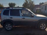 Chevrolet Niva 2014 годаүшін3 100 000 тг. в Уральск – фото 2