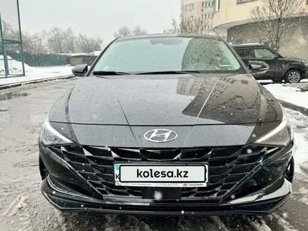 Hyundai Elantra 2023 года за 12 200 000 тг. в Алматы – фото 2