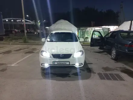 Daewoo Gentra 2014 года за 3 350 000 тг. в Алматы – фото 3